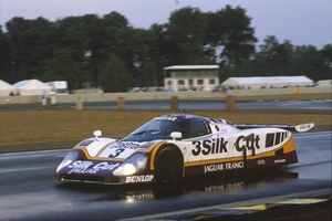 Derek driving the Jaguar XJR 9 in the 1989 Le Mans 24h