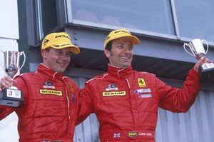 Jamie with Calum Lockie after winning in the Ferrari 360 at Brands Hatch 2002