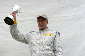 Tom in the SEAT Cupra Championship, Donnington Park in April 2005